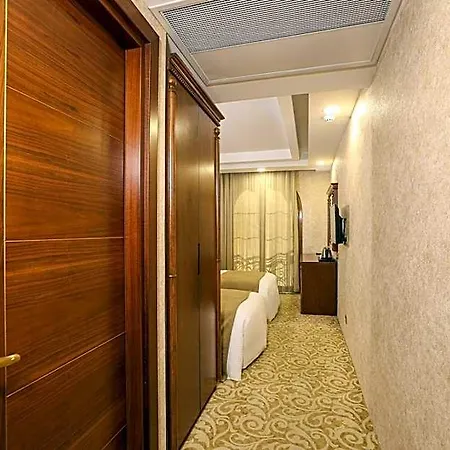Princess Maya Hotell 4*