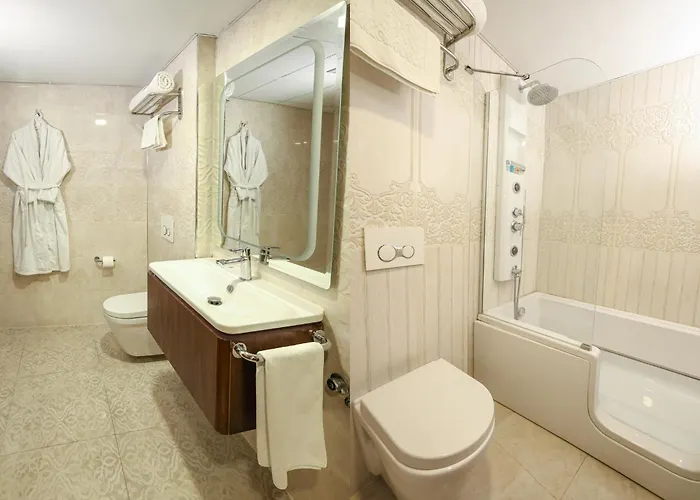 Princess Maya Готель Адана